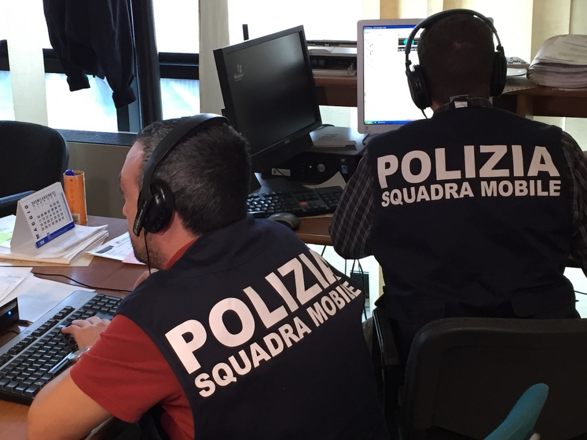 polizia-squadra-mobile-5bad.jpg