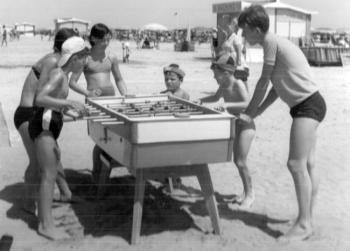 Il-Calciobalilla-a-Marina-di-Ragusa-.jpg