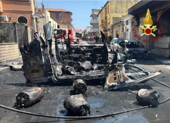 Incendio-Vittoria,-VVF.jpeg